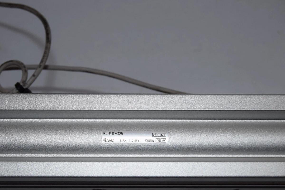 Used SMC MGPM20-200Z , MGPM20200Z 1.0MPa Linear Slide