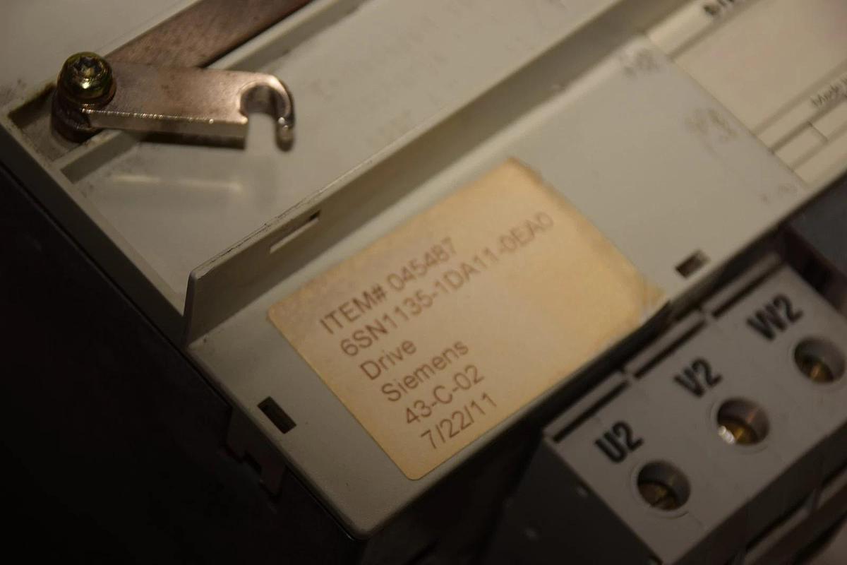 Used Siemens 6SN1135-1DA11-0EA0  6SN11351DA110EA0 SIMODRIVE