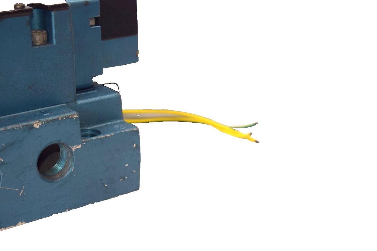 MAC VALVE 6613A-222-PP-501DA , 6613A-000-PP-501DA 85-105psi Pneumatic Valve NOS