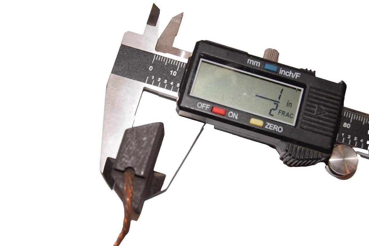 Southern Carbon Motor Brush Brushes 43 3/4" x 1/2" x 1-1/4"  (New, Lot of 8)