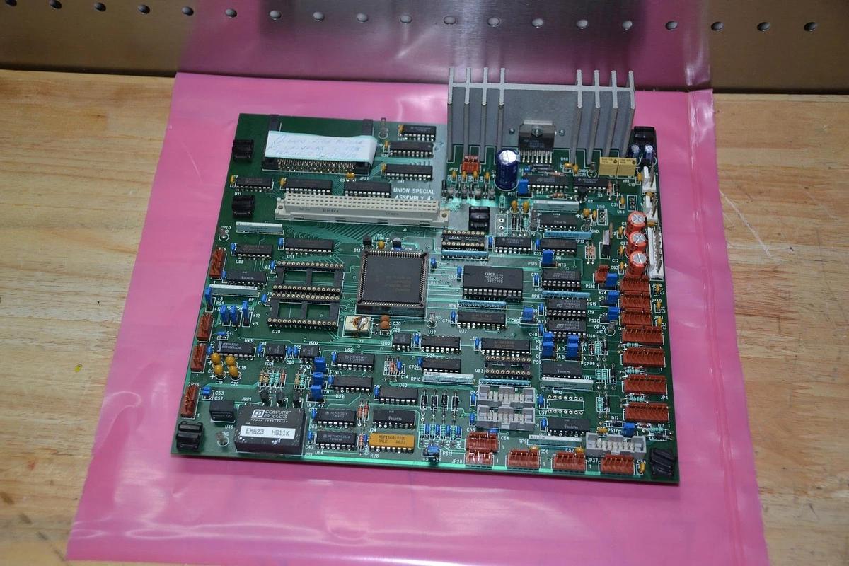 Used UNION SPECIAL Industrial Sewing Machine Card RM6438