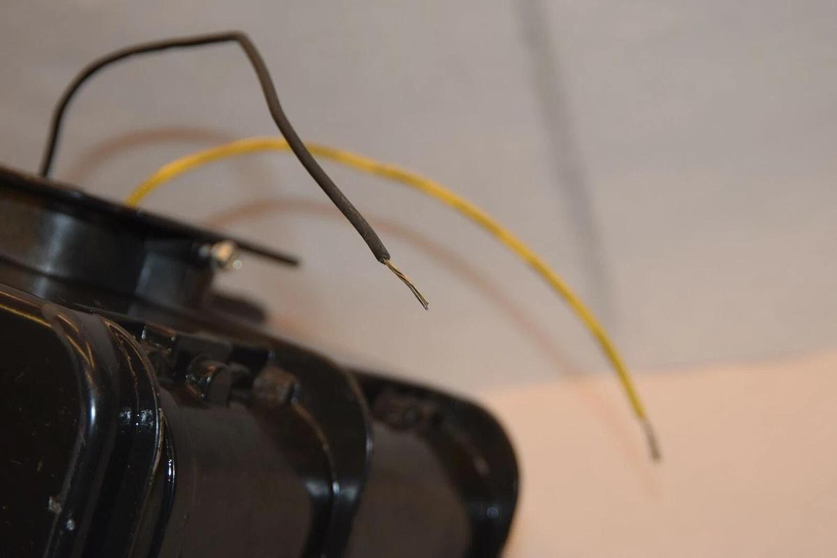 (NEW) LITHONIA Hi-Tek TH 250S RJ512 RJ00650 P-6 250W 60Hz 240V 1.4A Ballast