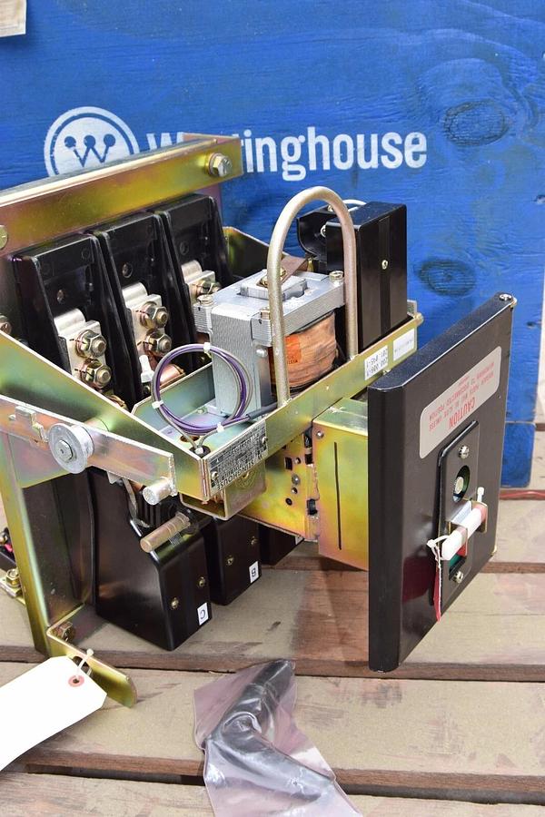 Used Westinghouse Air Circuit Breaker Type DB15 225 Frame Size 600VAC  (New)