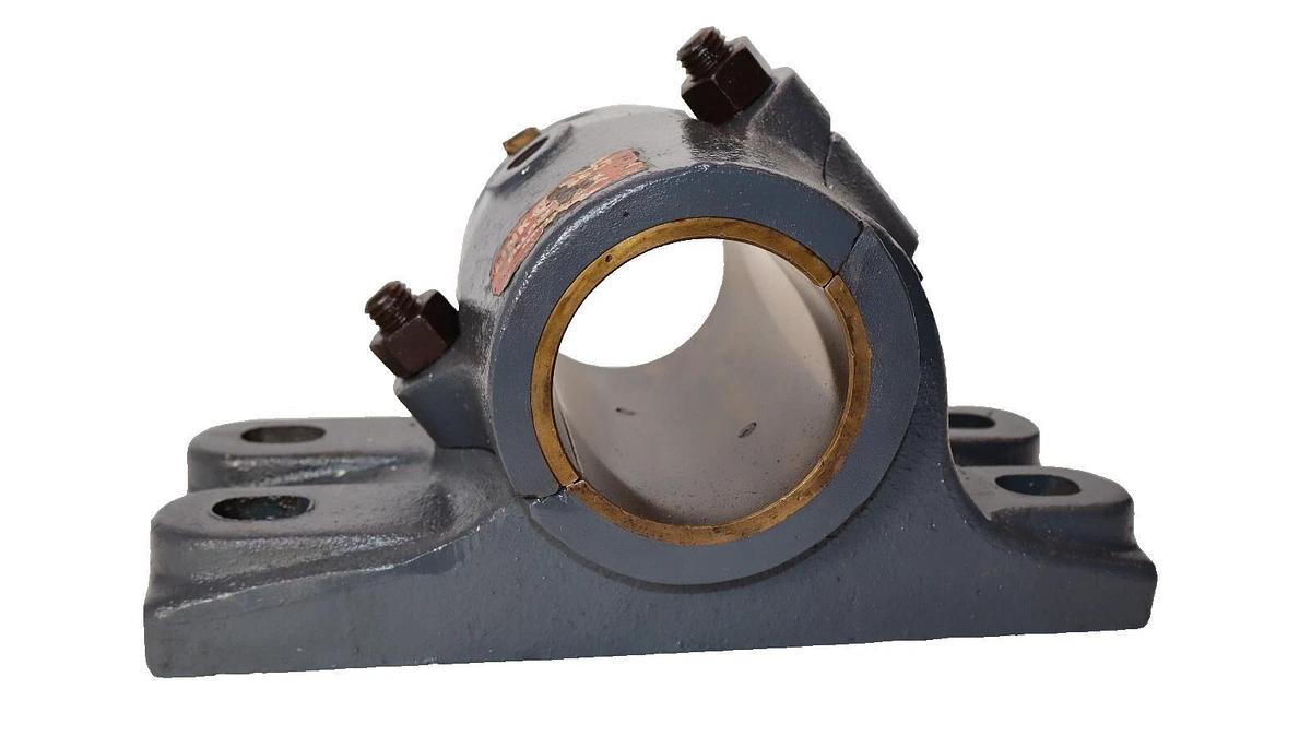 Link-Belt Link Belt 4 Bolt Sleeve Pillow Block Bearing Housing 2-15/16" NOS