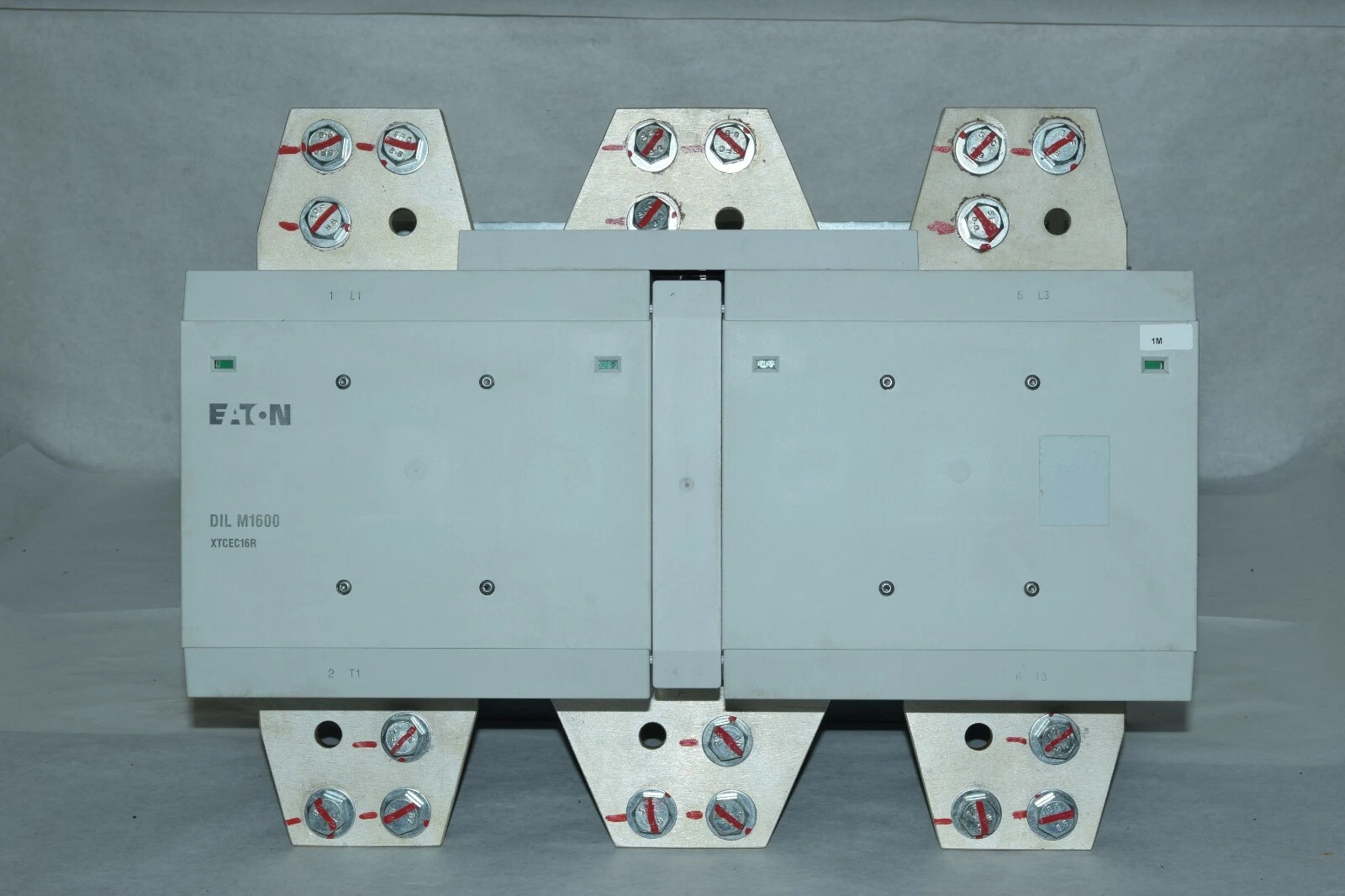 Used Cutler-Hammer Eaton DIL M1600 XTCEC16R 1600AMP Contactor DILM1600 XTCEC16R
