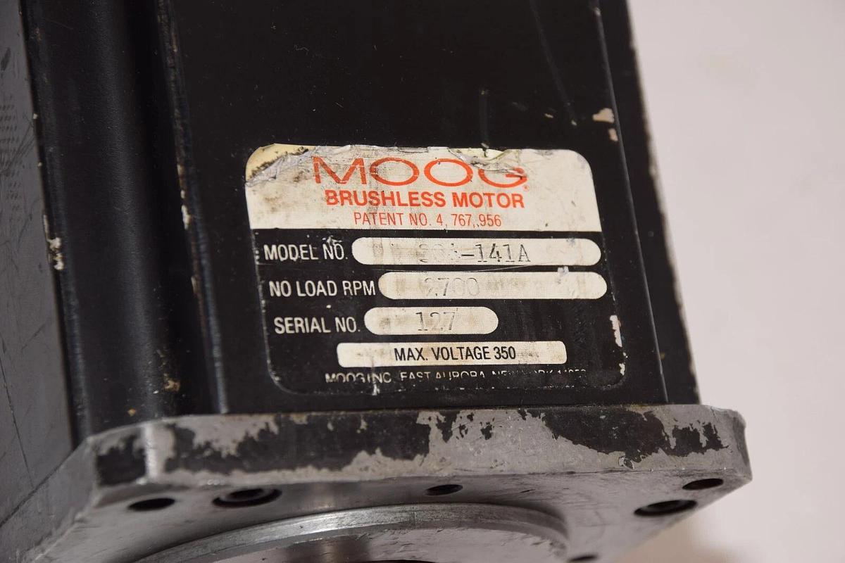 Used MOOG 304-141A 2700rpm 350 Max Voltage Brushless Motor