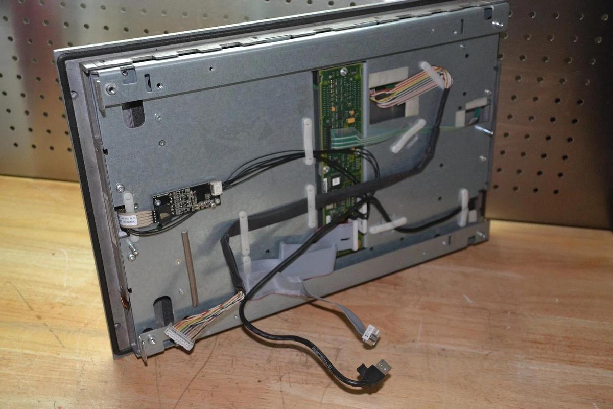 Used SIEMENS SIMATIC TOUCH PANEL 15T 15" Front V412.00.007.593 A5E00324360 06