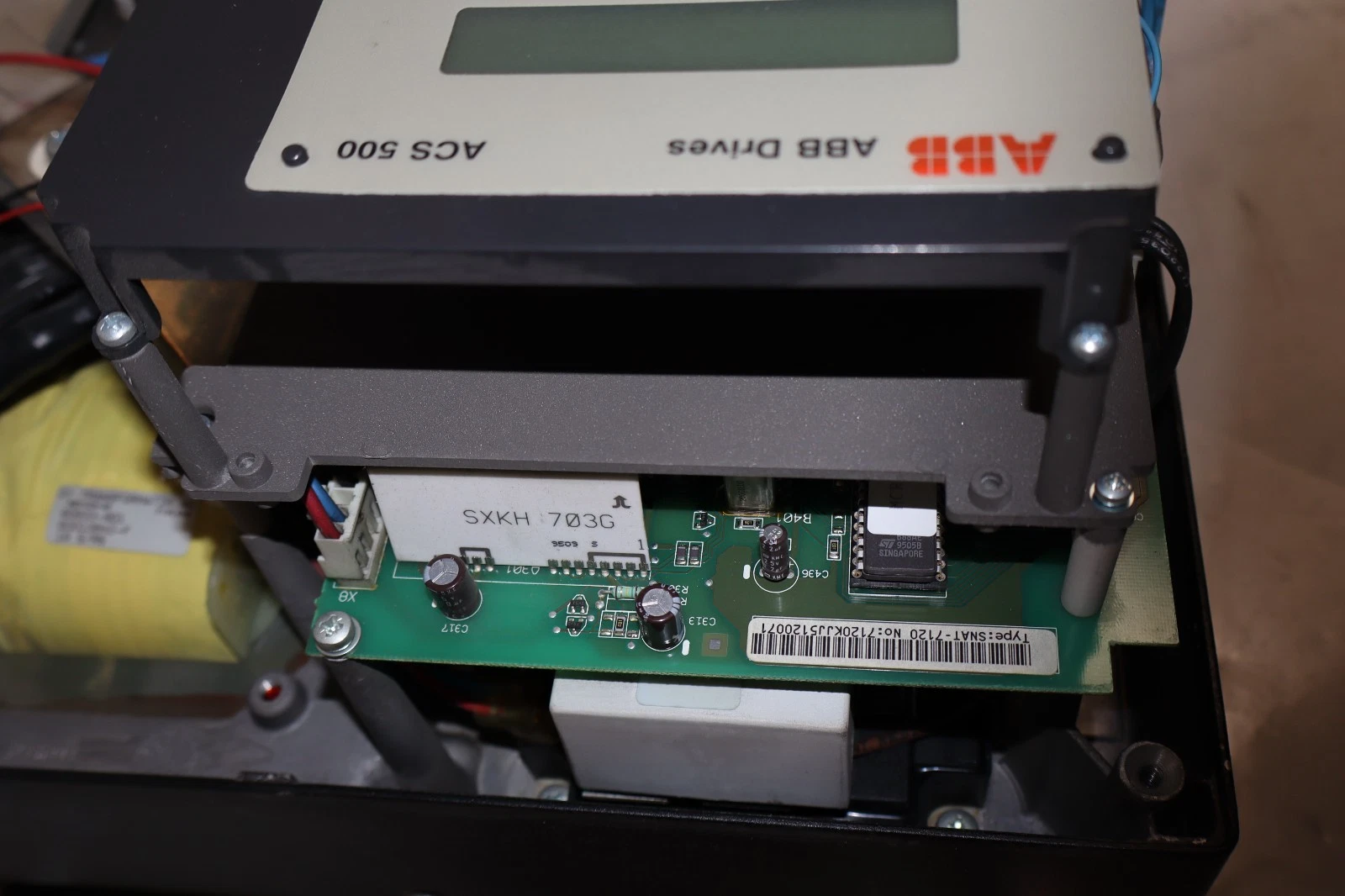 Used ABB Drive ACS500 ACS501-025-4-00P51 440-500vac 3p ACS501-025-4-00P51 25hp 30hp