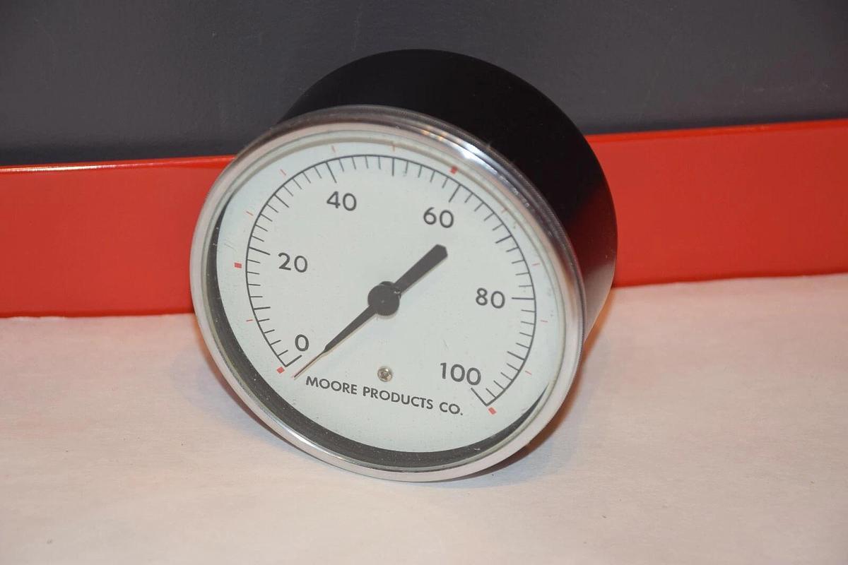 Used MOORE PRODUCTS 1977 NOS 0-100psi 1/4" NPT 3.5"FACE VINTAGE PRESSURE GAUGE