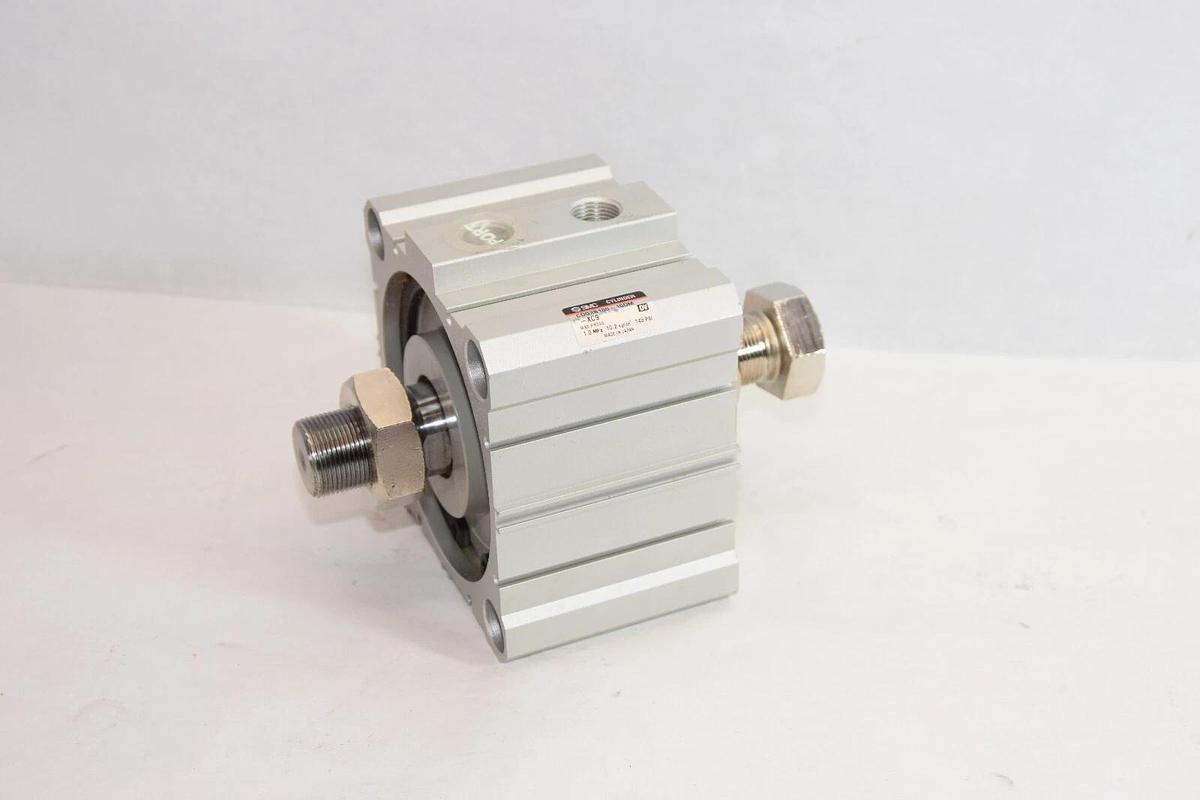 (NEW) SMC CDQ2B100-10DM-XC9 1.0MPa 145psi Compact Cylinder