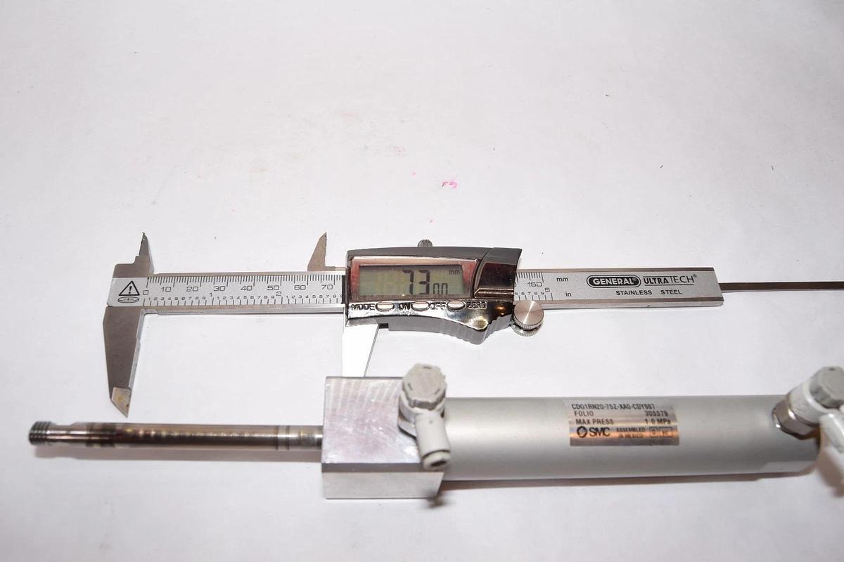 Used SMC Pneumatic Cylinder CDG1RN20-75Z-XA0-CDY007 CDG1RN2075ZXA0CDY007