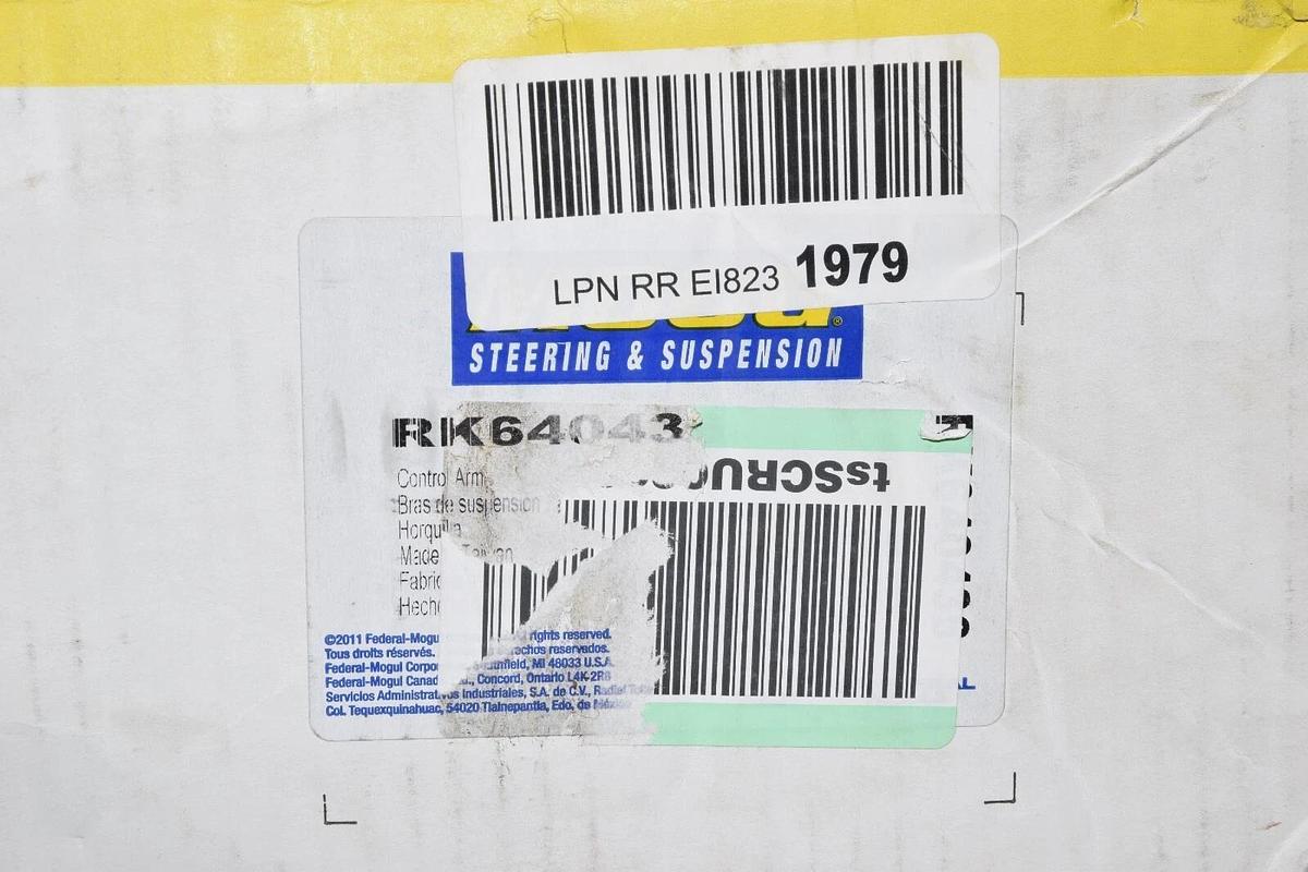(NEW) MOOG RK64043 00'-03' Toyota Sequoia , Tundra Control Arm