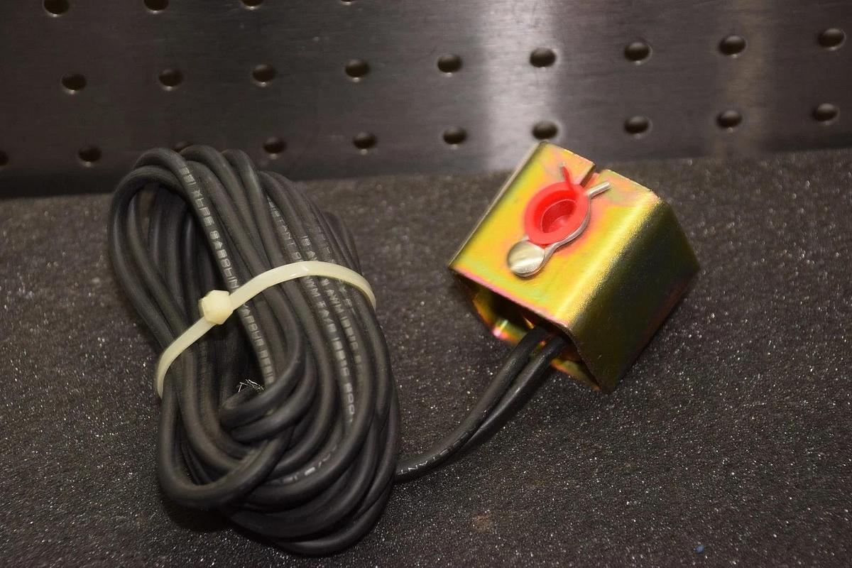 ALCO JOHNSON CONTROLS Coil Type DMF 02526384000  24vac 10w x-25890-71108 NEW