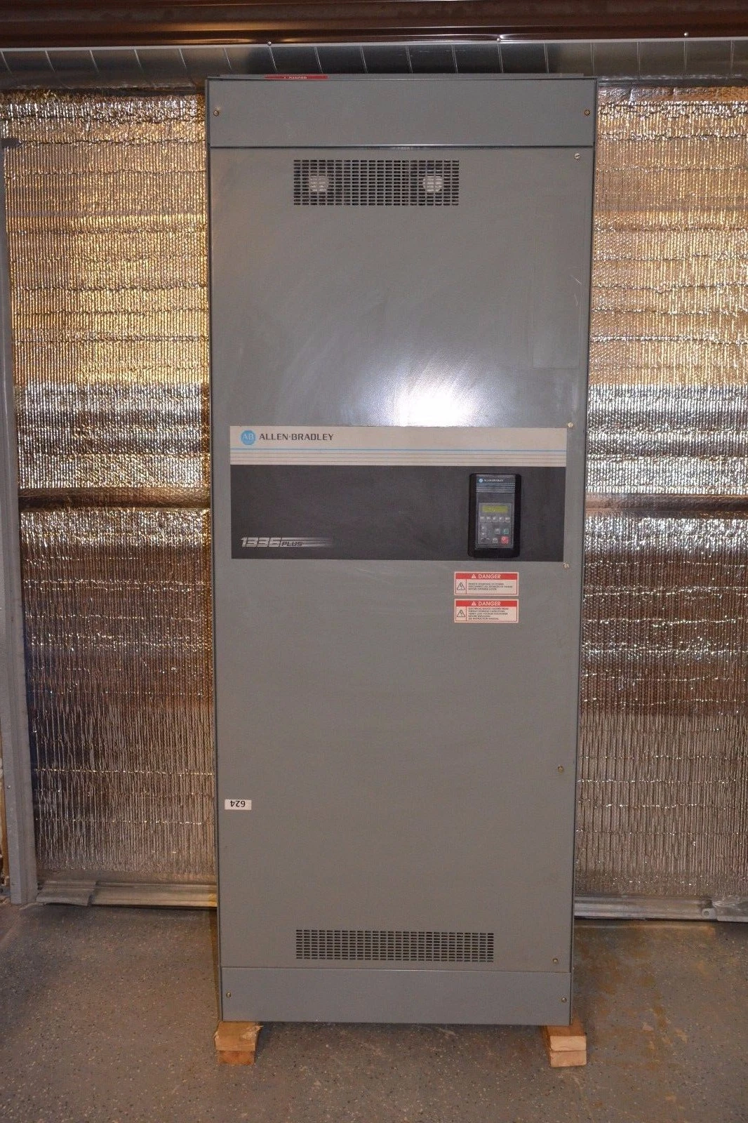 Used Allen Bradley 1336 Plus 250 HP Drive 3Ph 250hp 1336S-B200VAA-HA2C-JF-JR-KD-LR