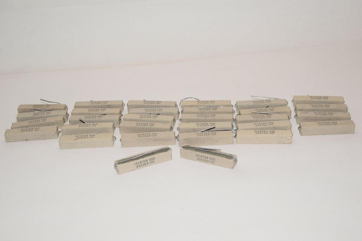 (NEW - Lot of 38)  IRC IRC8704 8704 993263-101 10Ω Resistor