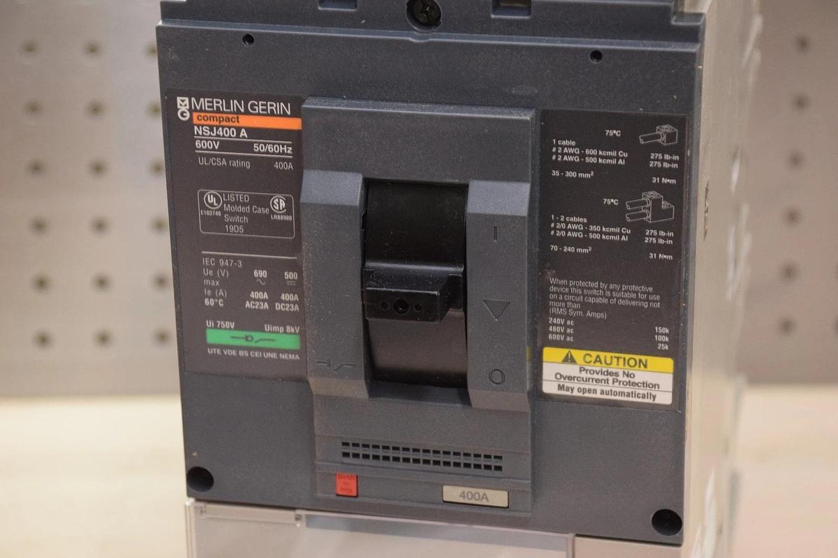 MERLIN GERIN Compact NJHN36000S40ABSO 400A Breaker 400 AMP 3 Pole NSJ400 A (New)