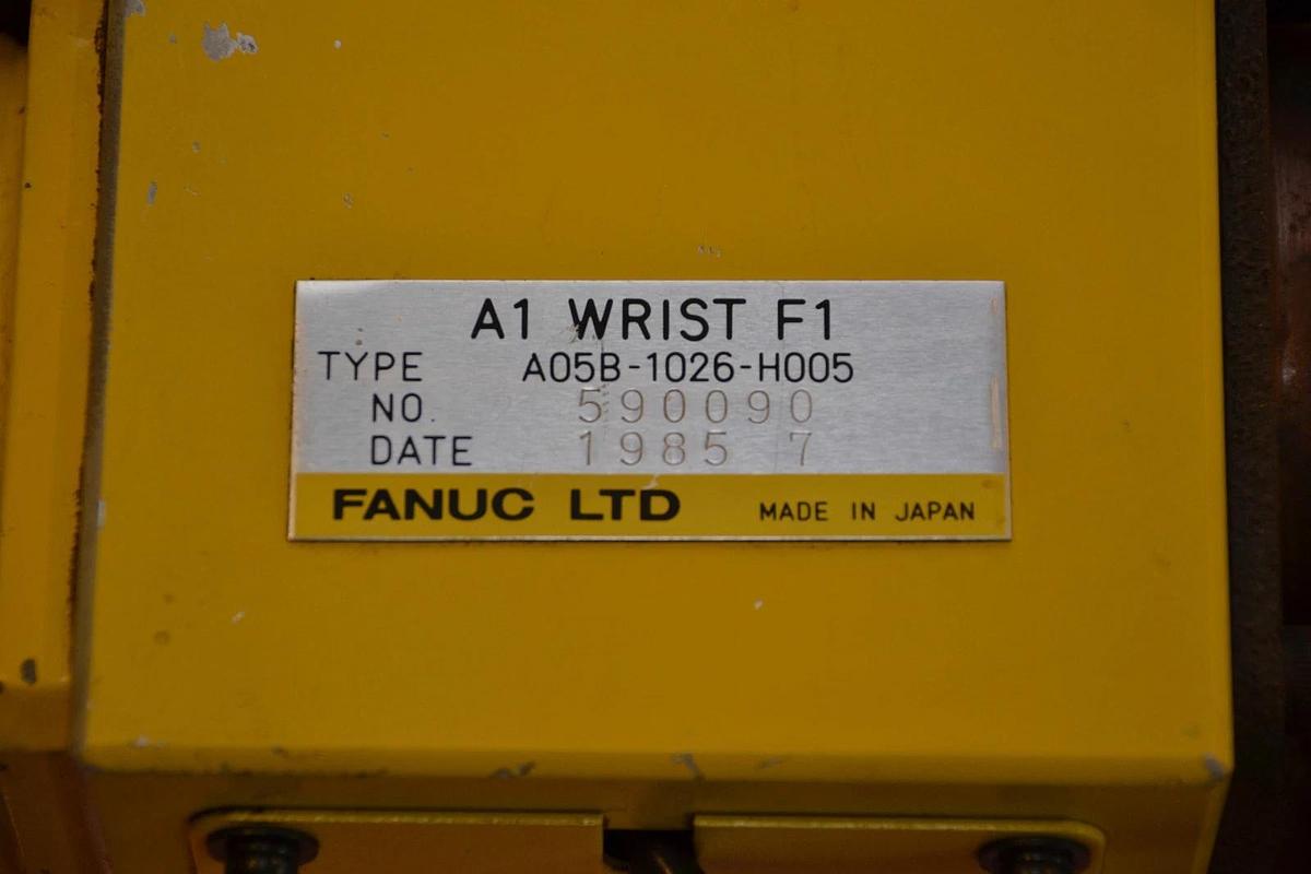 Used FANUC LTD A1 WRIST F1 A05B-1026-H005 A05B 1026 H005 A05B1026H005