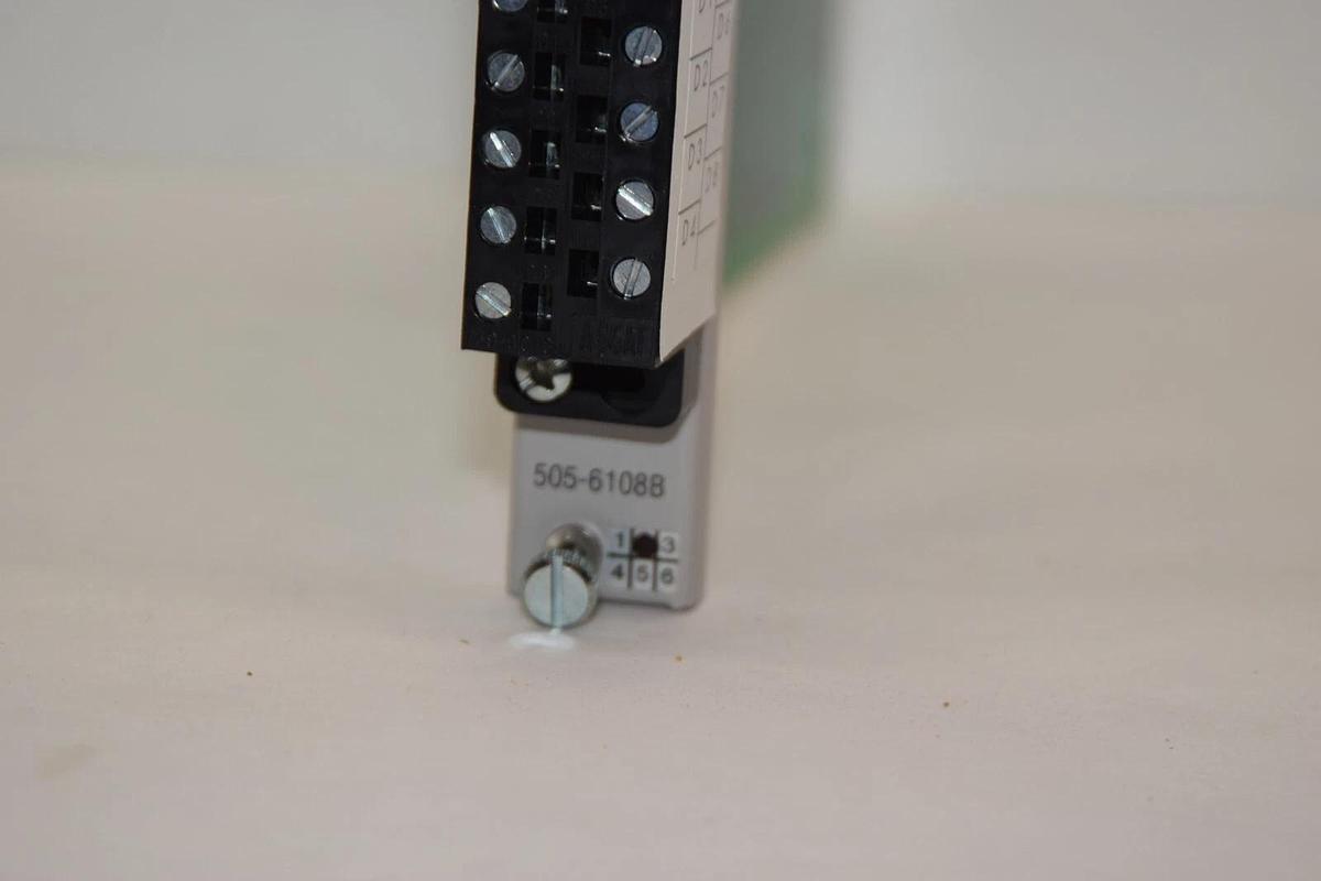 SIEMENS 505-6108-B 505-6108B E-Stand Version 02 8-Channel Analog Input NEW