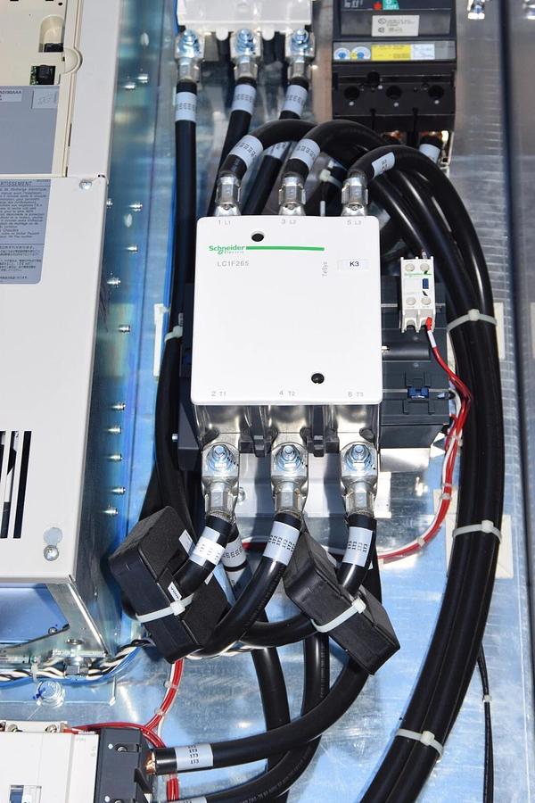 Used Yaskawa AC Drive Z1B1B180PMB Z1000 Bypass Inverter 3ph 480v in 0-460v 180a out