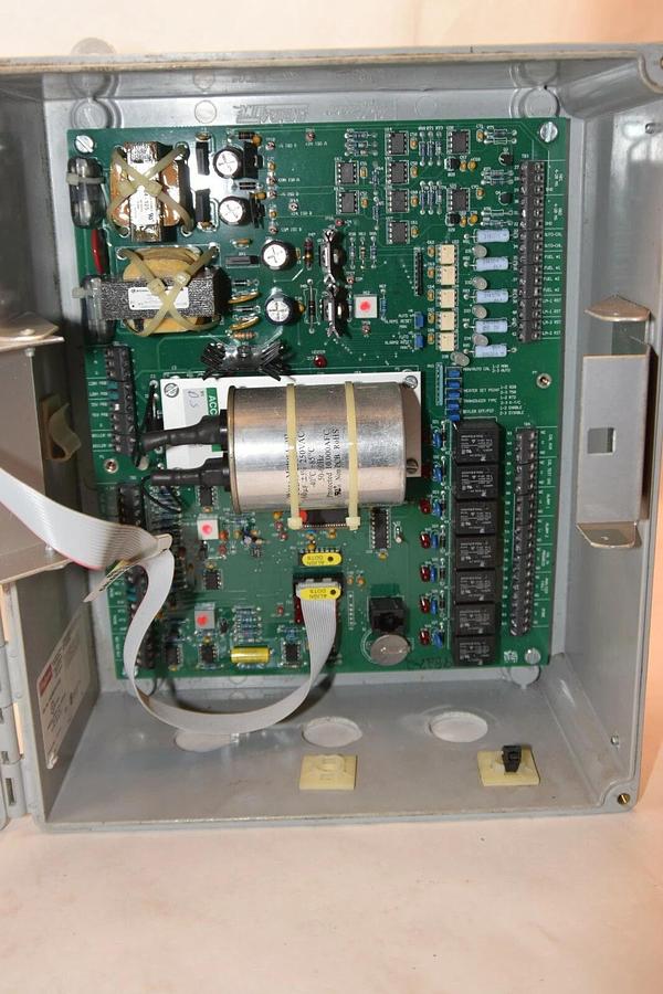 Used Hays Cleveland A10050A0A03Z00 Series 10050 Oxygen Analyzer Control Unit