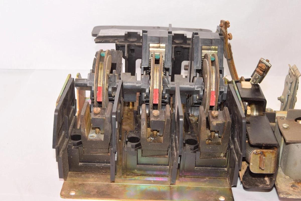 Used ALLEN BRADLEY 1494V-DS400 Series A 400A 600V Disconnect Switch *As-is*