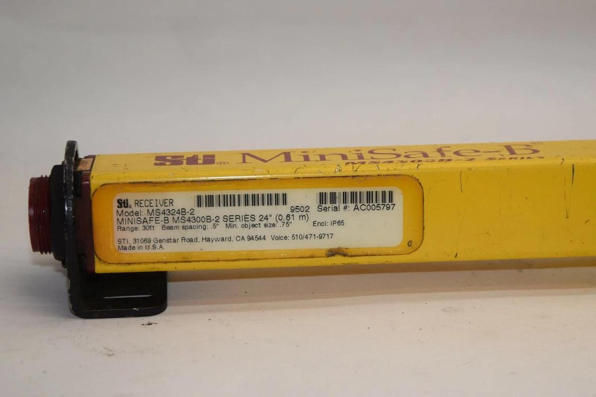 Used STI MS4324B-2 Range 30' MiniSafe 24" Receiver Light Curtain