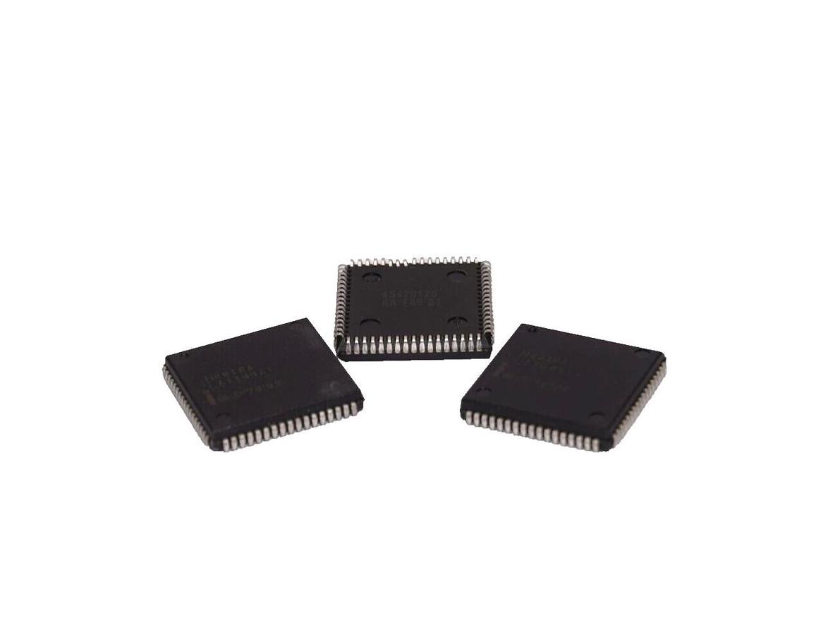 (NEW - Lot of 3) 4608002AVA Integrated Circuit