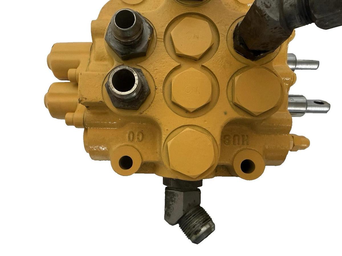 Used Altec Husco 28A7 3212C Vermeer Hydraulic Valve 2 Spool Valve block  3212C 1-D-M