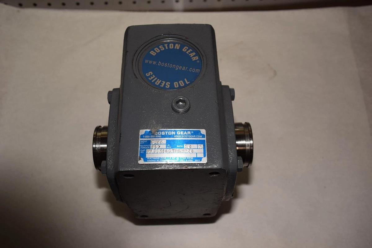 BOSTON GEAR HF72150ZTB5HP20 0.66 HP GEAR REDUCER RATIO 50 NEW