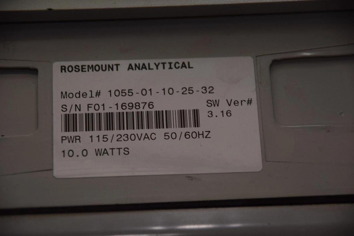 Used ROSEMOUNT ANALYTICAL 1055-01-10-25-32 105501102532 10W MONITOR