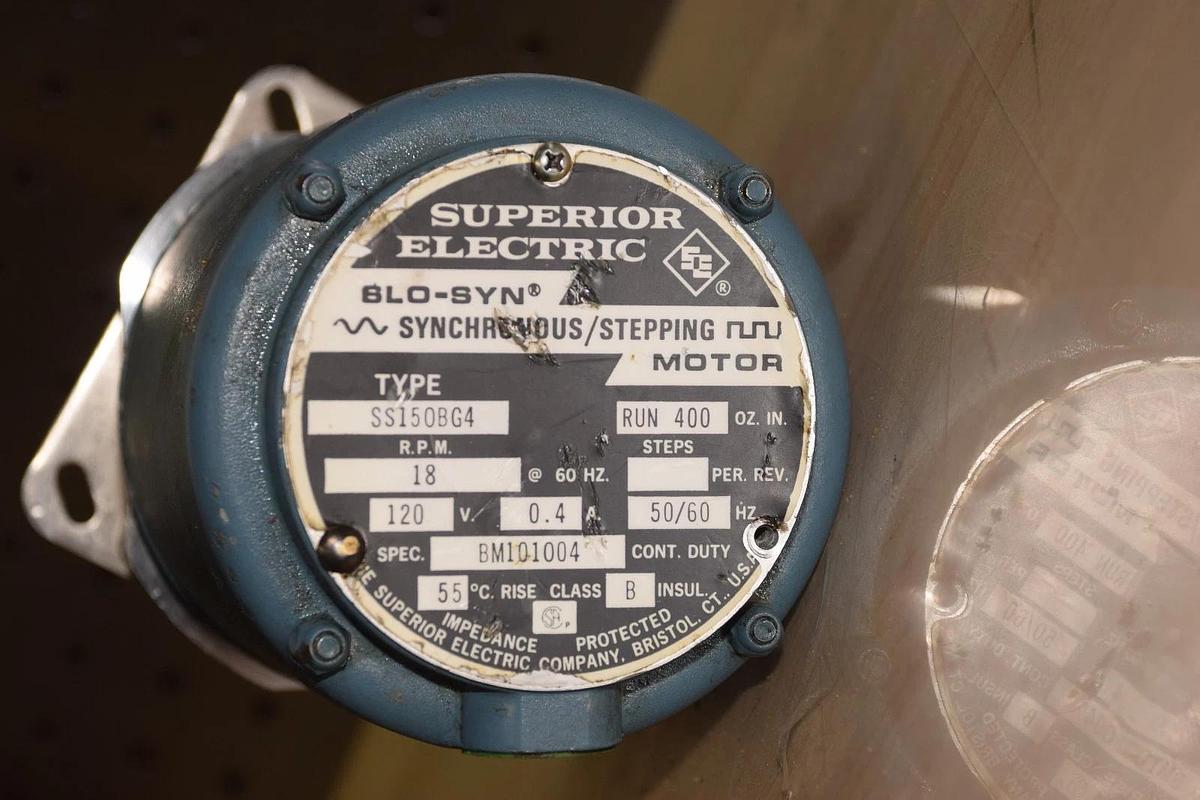 SUPERIOR ELECTRIC SLO-SYN SS150-BG4 SS150BG4 120V NEW NOS