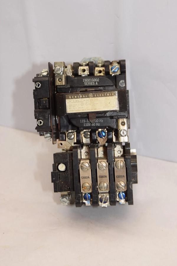 Used GE GENERAL ELECTRIC CR306C0**AATA Size 1 Starter 120V Coil CR324C310F9X Relay