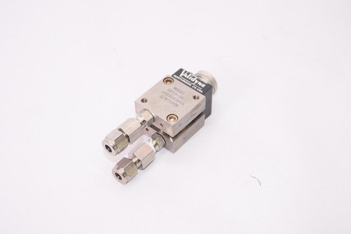Used VALIDYNE DP10-30 10D30N3S4A Pressure Transducer