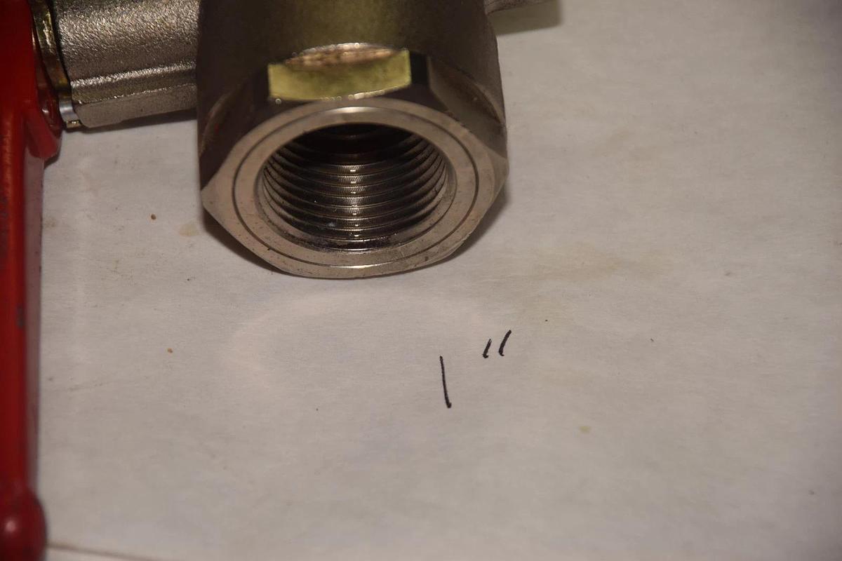 LEGRIS STAINLESS STEEL ONE WAY FLOW BALL VALVE 1" NPT NEW