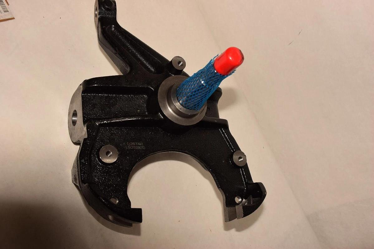 (NEW) LAFORMO 3" Lowering Drop Spindles Replacement 1973-1987 Chevy, GMC