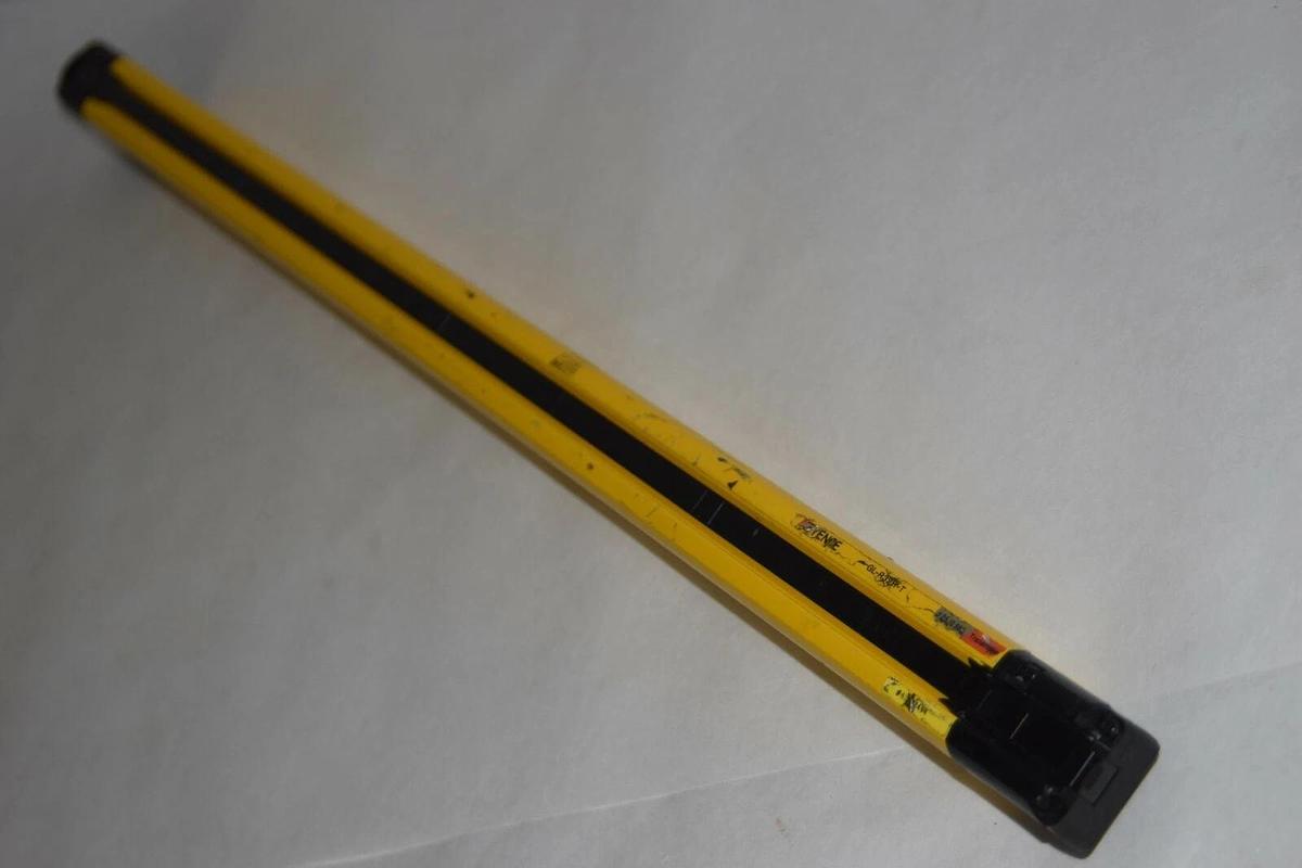 Used KEYENCE GL-R32H-T GLR32HT 24vdc 61mA Class 2 Transmitter Safety Light Curtain