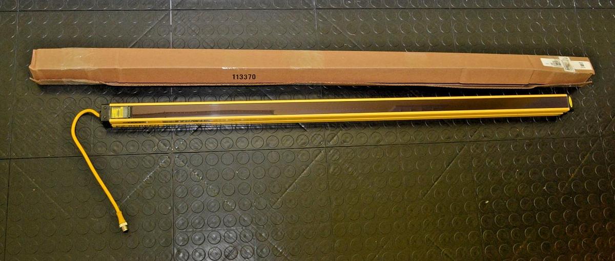 Used BANNER EZ-Screen Receiver Light Curtain SLSR14-900P8 SLSR14900P8 0.1-6m 14/30mm
