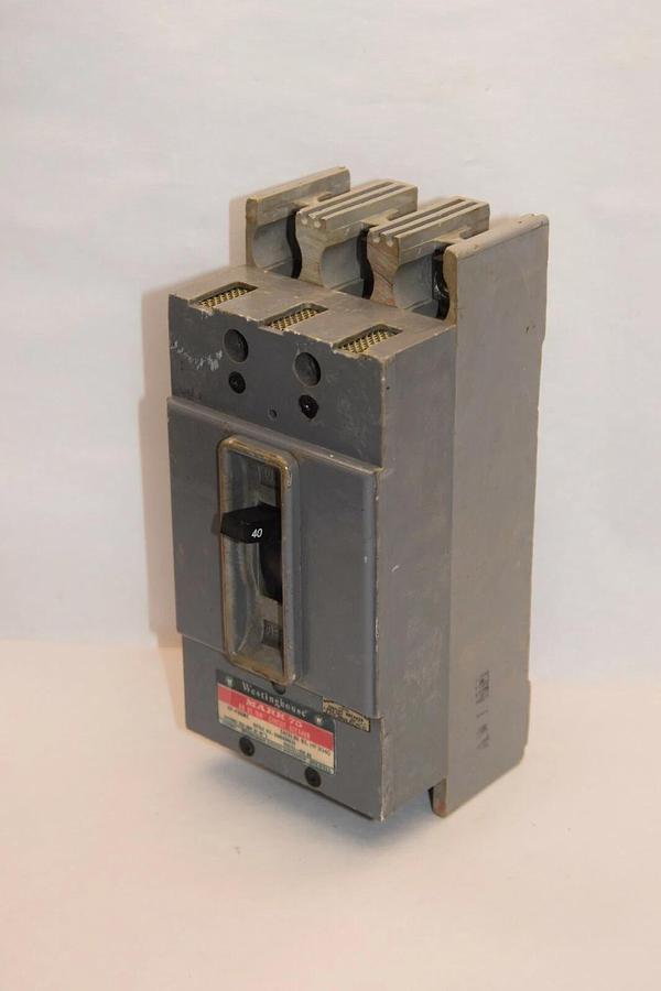 Used WESTINGHOUSE HF3040 HX-61 3P 40A 40 Amp 40 A HF-Frame Mark 75 Circuit Breaker