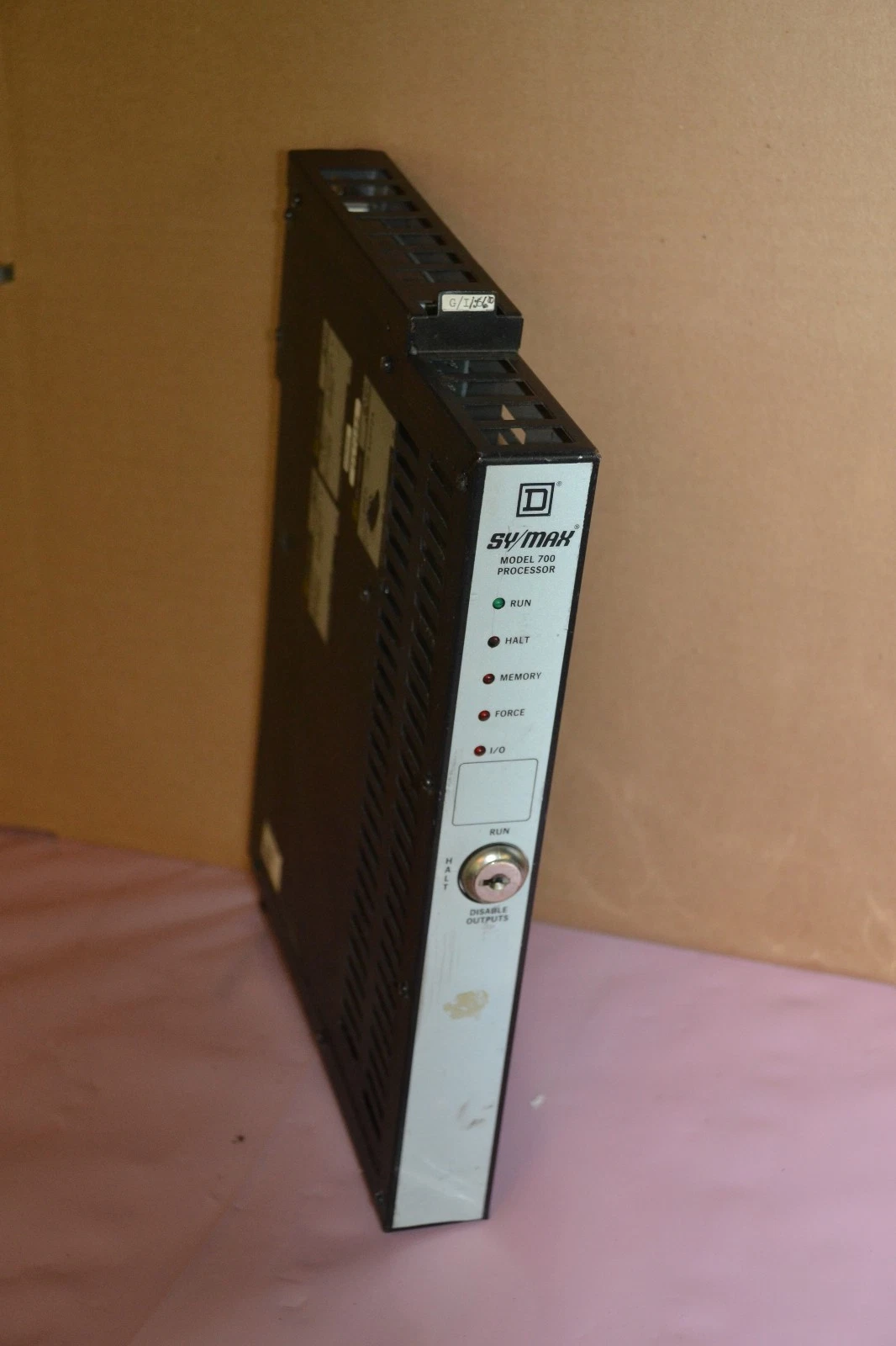 Used SQUARE D SY/MAX MODEL 700 PROCESSOR 8020 SCP724 R X SER. I/J G/I REV. 6.00