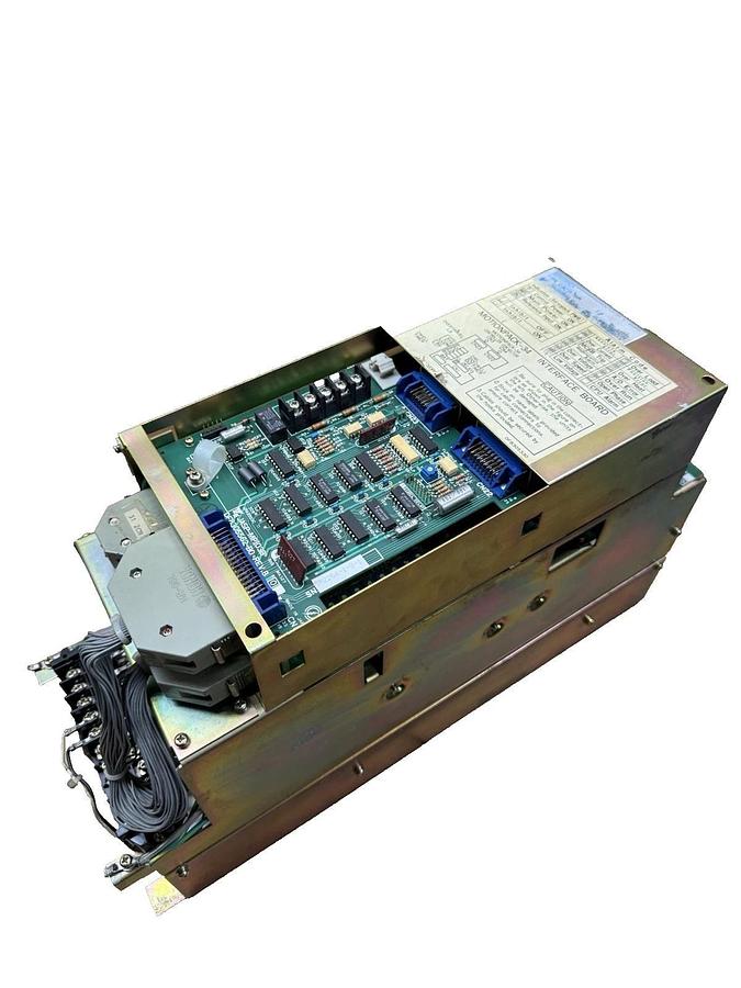 Used Yaskawa Drive ServoPack CACR-SR06TZ0SM CACR-SR06TZ6SM-E  .60kw .80HP