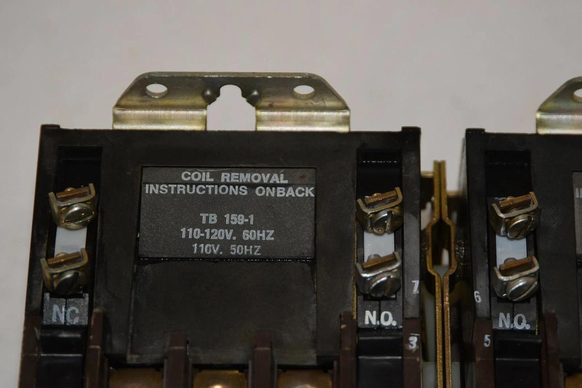 Used JOSLYN CLARK T31U031 Size 1 TB159-1 110-120V 50/60Hz Coil Reversing Contactor