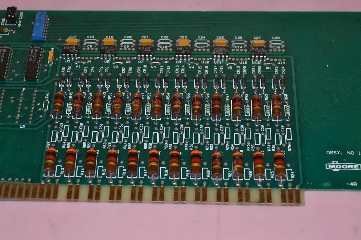 Used MOORE 15733 41 15733-41 1573341 PC BOARD INPUT MODULE