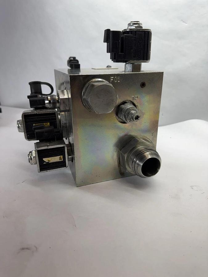 Used Altec 970301935 Hydraulic solenoid Valve Block