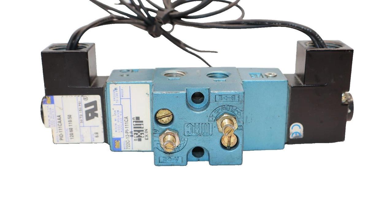 Mac Valves 722C-12-PI-111CA 4-Way Solenoid Valve With PID-111CAAA Valves (New)