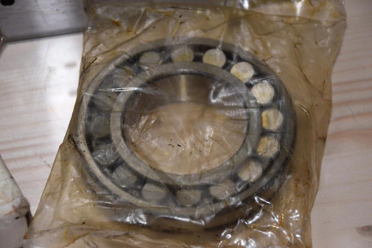 TORRINGTON 2211KVJW33C3 SPHERICAL ROLLER BEARING NEW