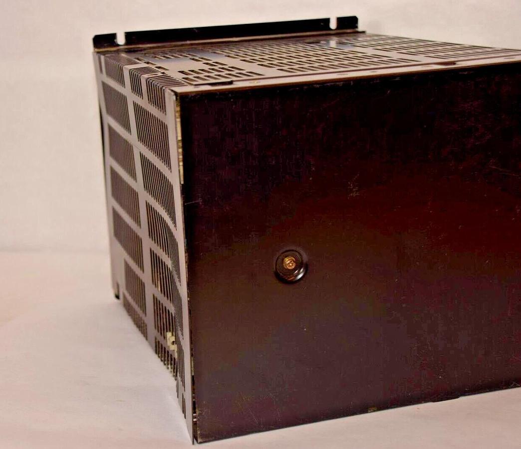 Used Yaskawa Drive ServoPack CACR-SR44BC1CSY414 CACRSR44BC1CSY414 *casing dented*