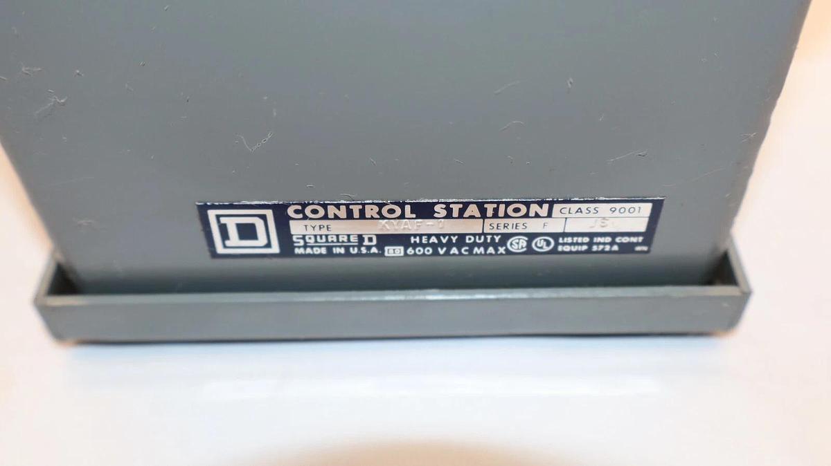 SQUARE D KYAF-1 , KYAF1 Series F Control Station Enclosure USA (NOS)