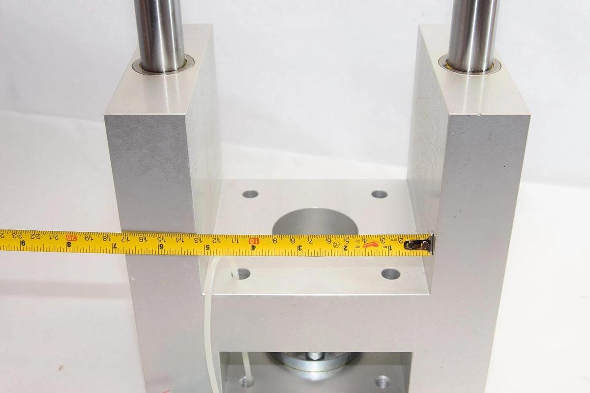 (NEW) SMC GUL*F*100-200 Compact Pneumatic Slide Cylinder