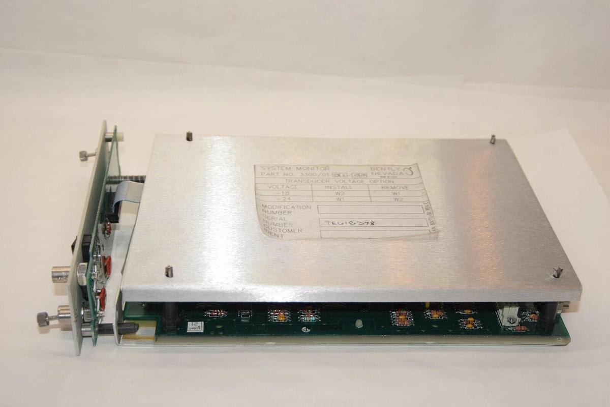 BENTLY NEVADA 3300/01-01-00 System Monitor (New has a broken faceplate stand off