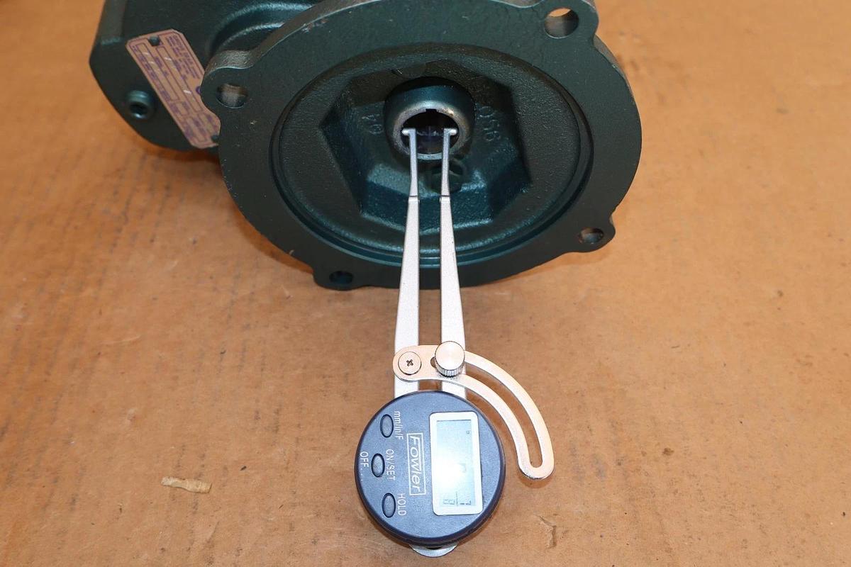 Grove Gear Helical Speed Reducer Gear Box Flex-In-Line TXQ2 140/56 5:1 (NEW)